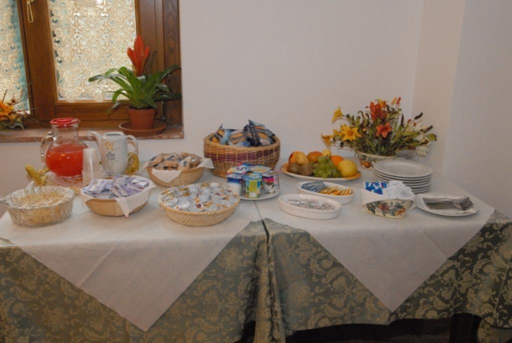 Le Antiche Torri Bed & Breakfast Pescasseroli Exterior photo